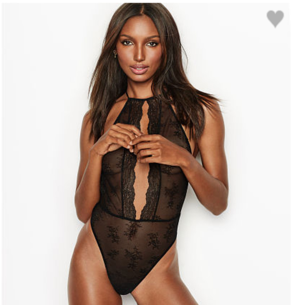 Very Sexy Keyhole Lace Teddy NWOT